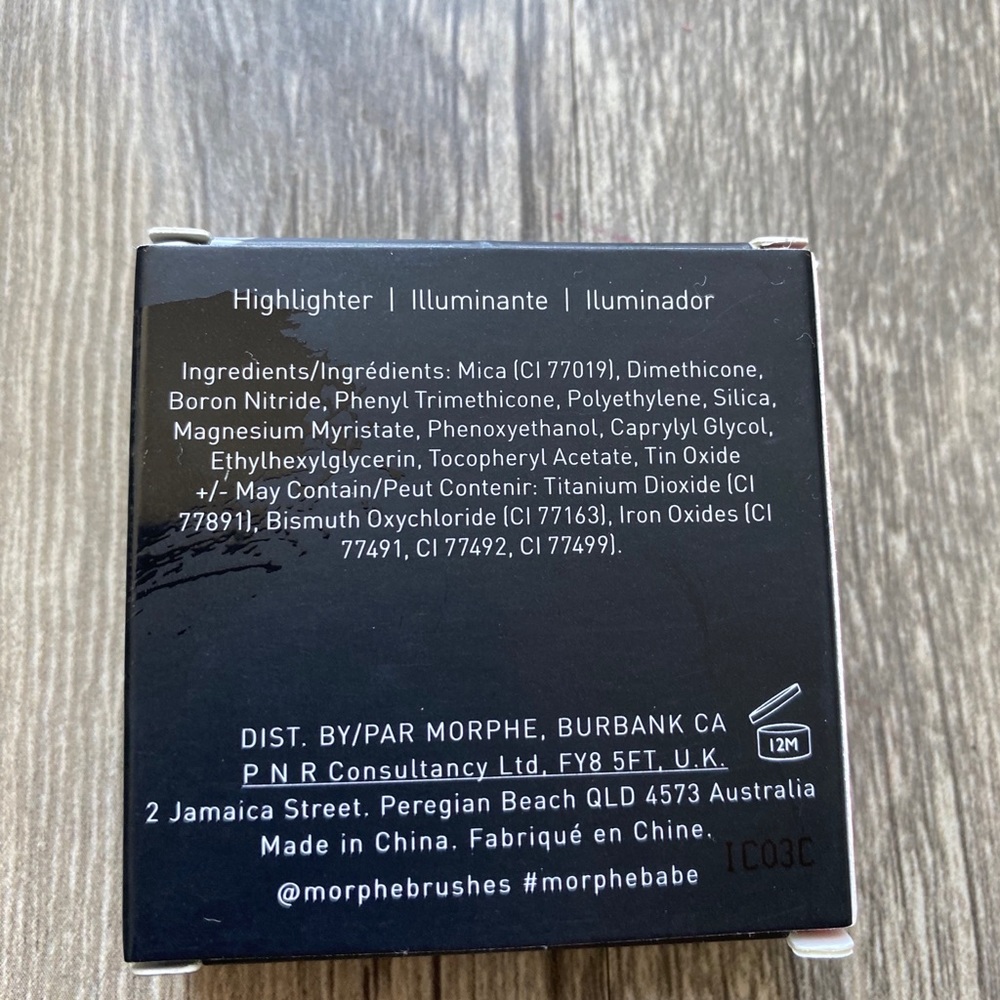 Makeup and Facial Products Bundle - Picture 4 of 6